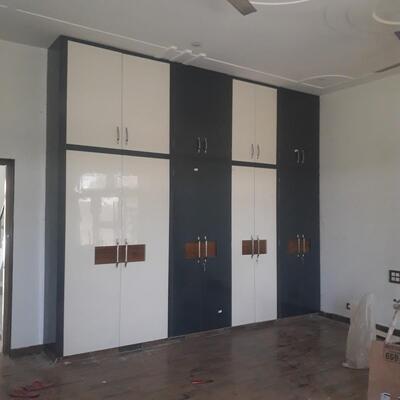 Rade Rade Hotel And Restaurant