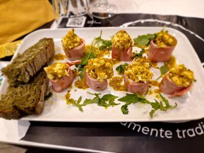 Neapolis Pizzeria e Hamburgeria