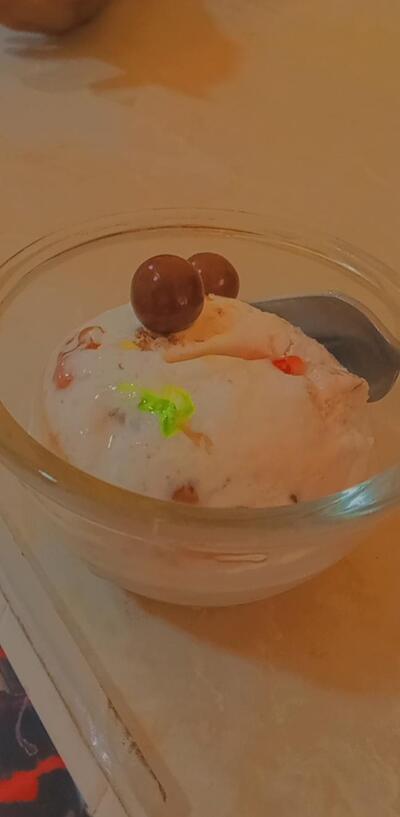 Bharkadevi Icecream Parlor