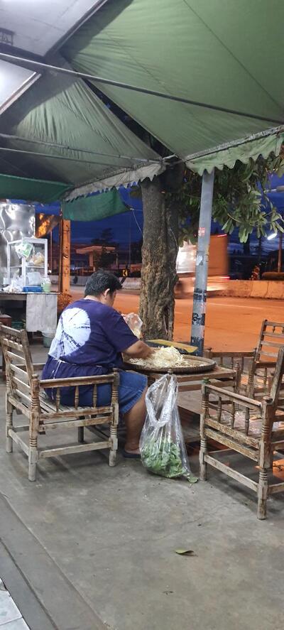 ร้านผัดไท25น.