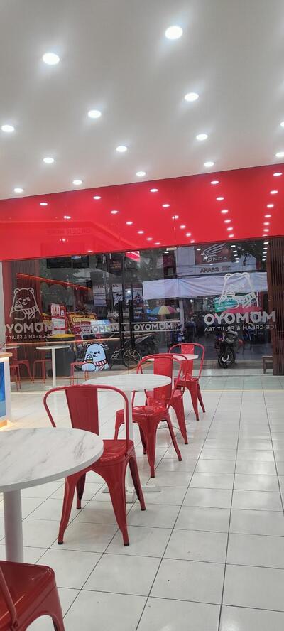 Momoyo Cikutra Ice Cream & Fruit Tea