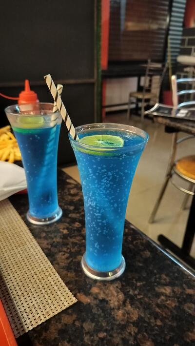 10 to 10 The Red & Green Dot