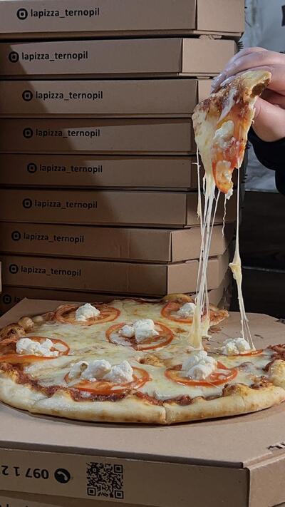 Піца з Пʼєцу (Доставка піци та суші)