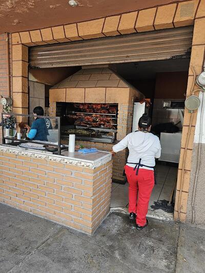 Pollos a la Leña