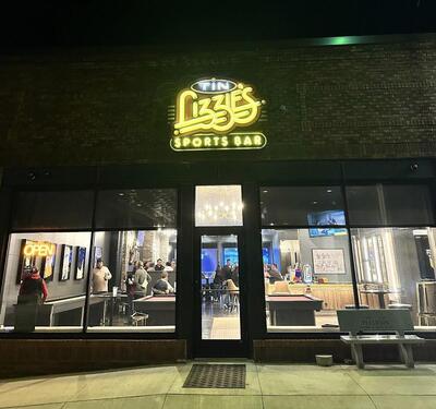 Tin Lizzie's Sports Bar