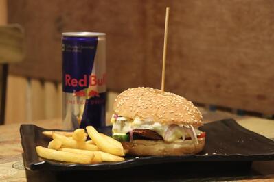 Burger Hut - Best Burger Restaurant in Dharamkot, Birthday Party Hall in Dharamkot, Best Family Restaurants in Dharamkot