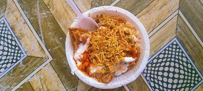 चामुंडा स्वीट एवं नमकीन