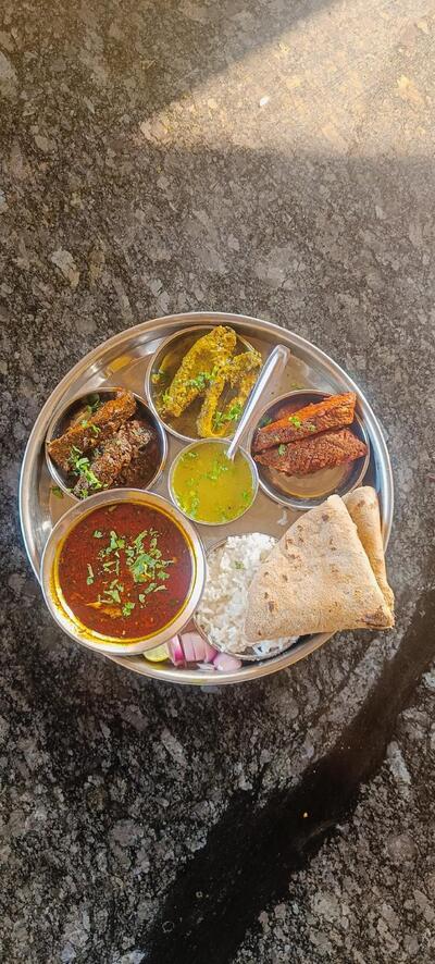 Hotel Sadanand macchi khanaval हॉटेल संदानंद मच्छी खानावळ