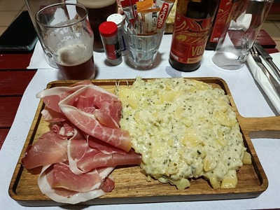 La Bageasse - Bar Grill Cocktails