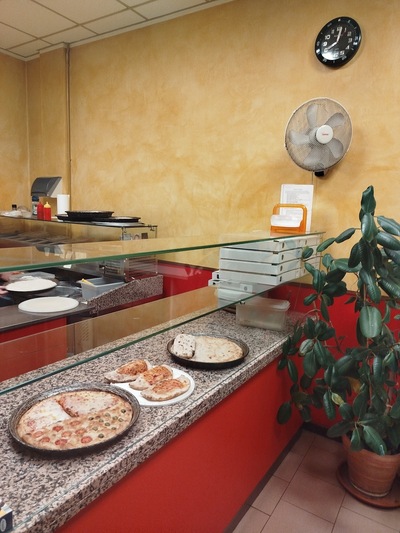 Pizzeria al trancio da LELE