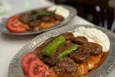 MERT Pideli Köfte. İskender kebap,kebapci Kazim usta