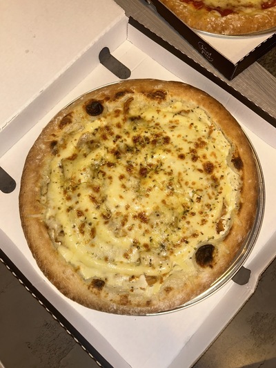 Mamma Mia pizzas 24h/24