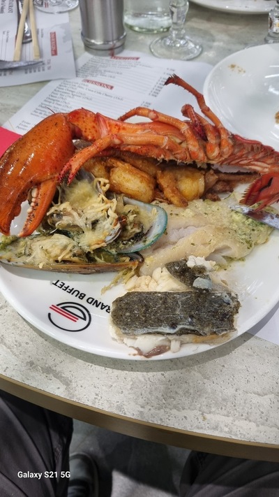 GRAND BUFFET