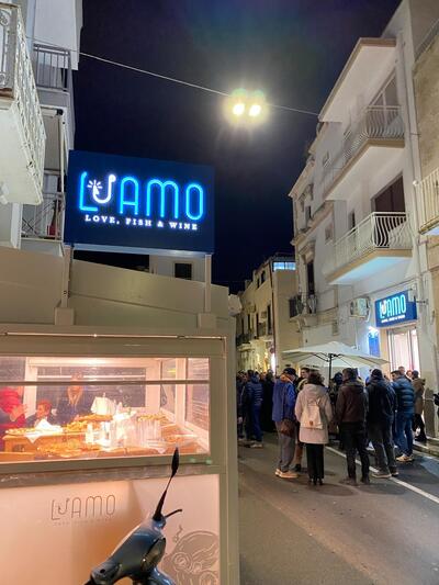 L'Amo - Love, Fish & Wine