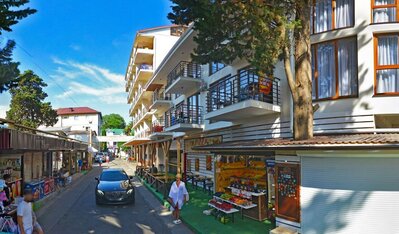 Столовая Пиццерия Ягодка