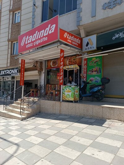 Tadinda Raw Meatball Contemporary Branch