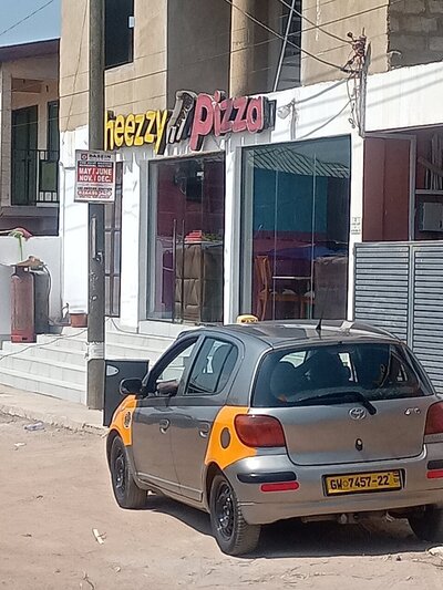 Cheezzy pizza