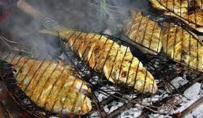 Lesehan ikan bakar waru doyong