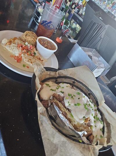 The Island Bar & Grill Lake Texoma