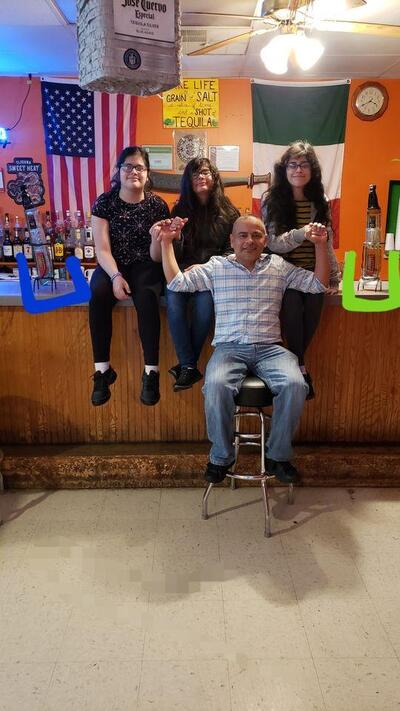 Machete mexican cuisine and bar New Athens IL