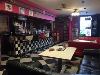 Cafe&Bar CREAM SODA