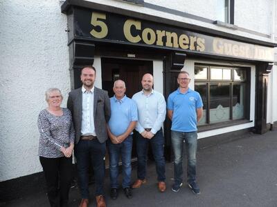 Five Corners Guest Inn