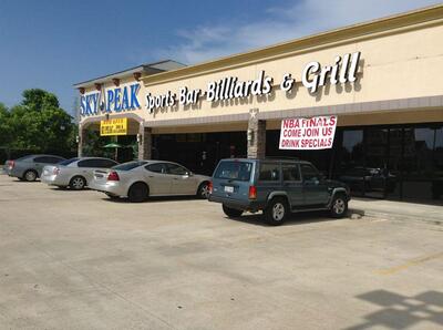 Q ZONE Bar & billiards and grill