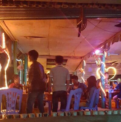 ຮ້ານກິນດຶ່ມ ອິນອ້ອຍຄຳ In OiyKham Drink