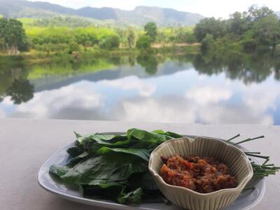 บ้านนบพิตำริมน้ำโฮมสเตร์ & Fishing