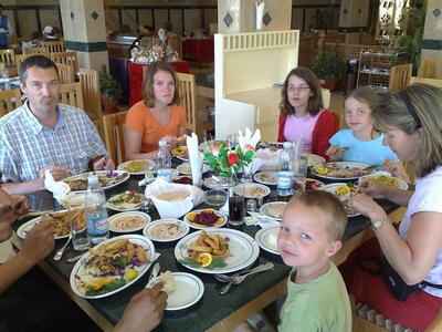 El Hussein Seafood Restaurant