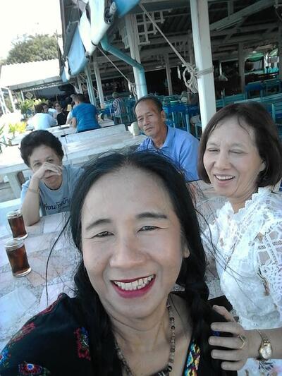 เรือนอาหารทะเลทอง