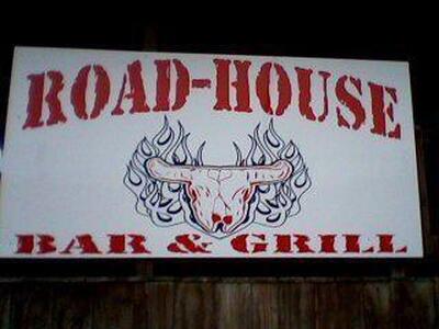 Road House Bar & Grill
