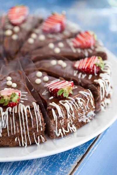 Patisserie “Almond”