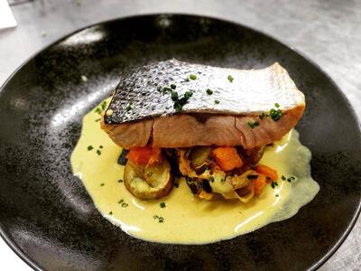 Faites-vous plaisir avec un hamburger à Bhv