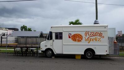 Wyneliz Pizzeria