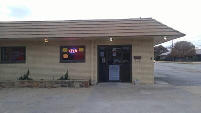 Cousin's Sports Bar & Grill