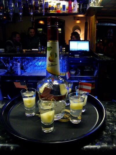 Bar na Ovinku Hrpelje - Kozina