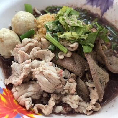 ร้านอาหารเจ๊ลี
