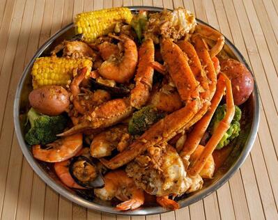 Hook & Reel Cajun Seafood & Bar Union City NJ
