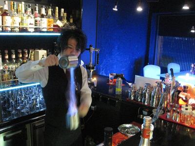 BAR BRUT研究所