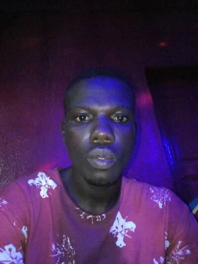 Entrain De Boire Une Chimay Chez Remy