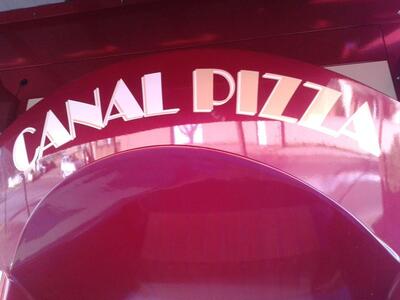 Canal pizza