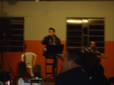 M pizza e sanduíches