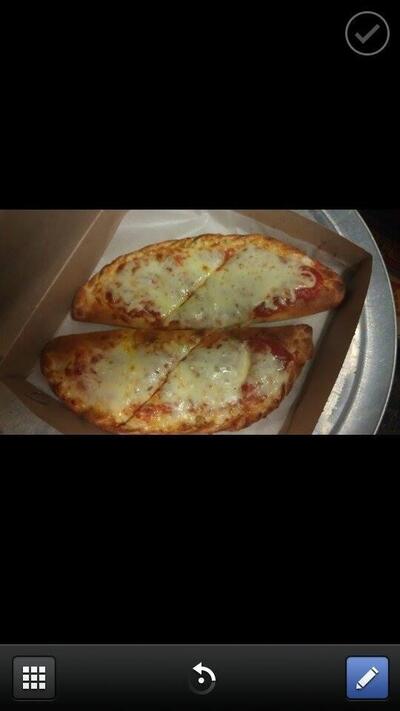 Universal Pizza