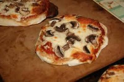 PIZZA E MINE PIZZA foto