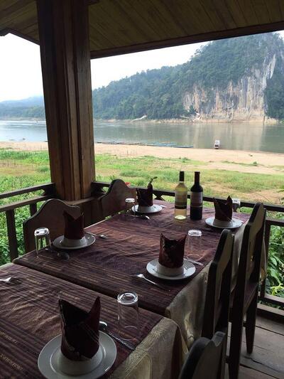 Manivan restaurant pak ou cave
