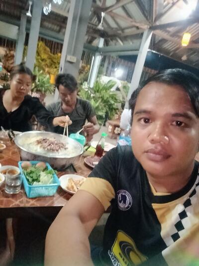 ຮ້ານຊີ້ນດາດອ້ອຍສອງ