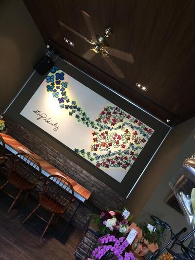 Art Cafe & Dining Bar Snugly