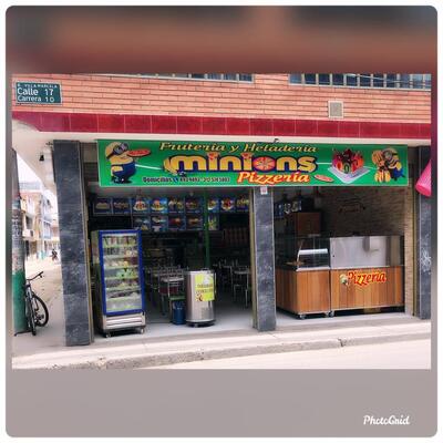 Frutería Minions, Heladería & pizzas