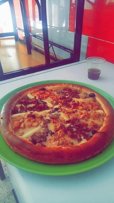 صلاح بيتزيريا